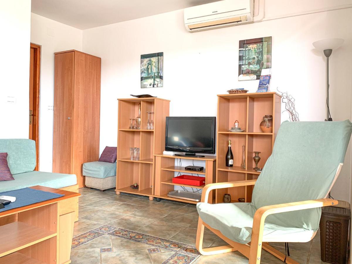 Apartmani Sincic Pula Buitenkant foto
