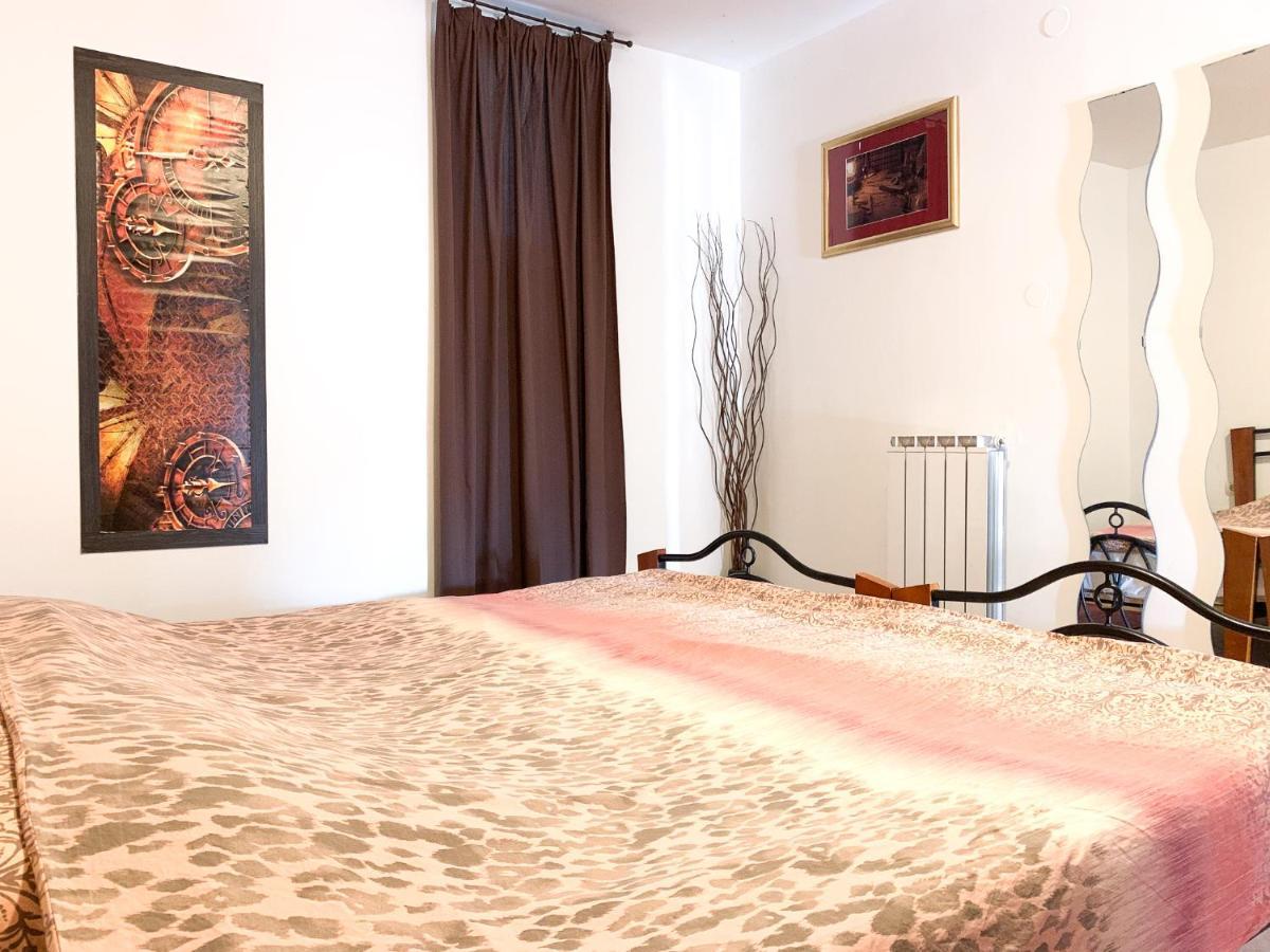 Apartmani Sincic Pula Buitenkant foto
